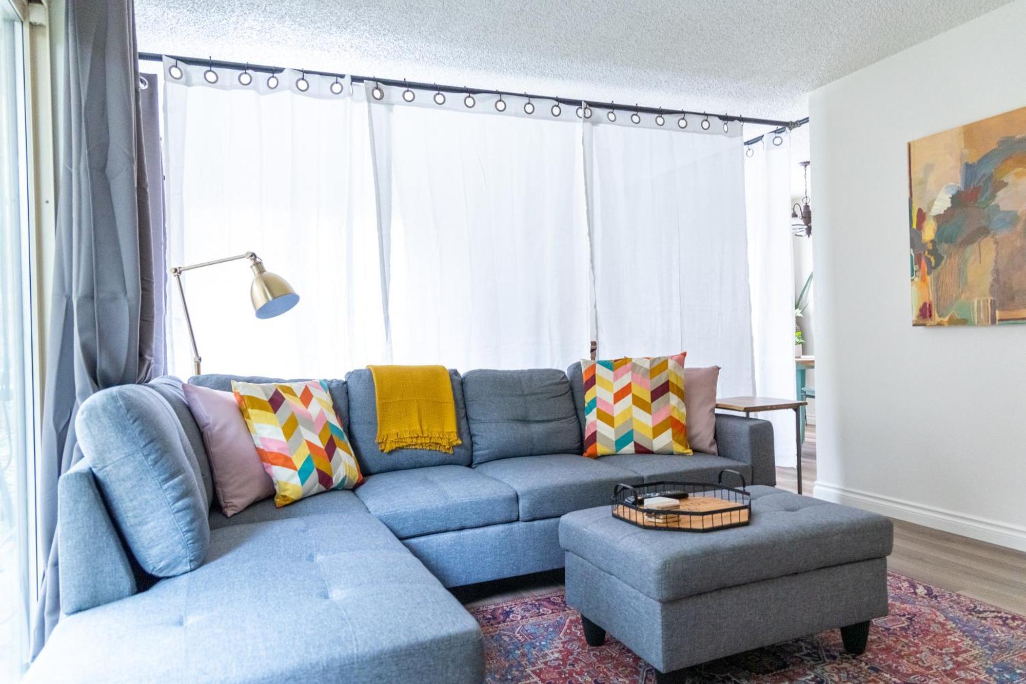 King Bed + Studio! Free Parking, Patio, Wfh Space! シアトル エクステリア 写真