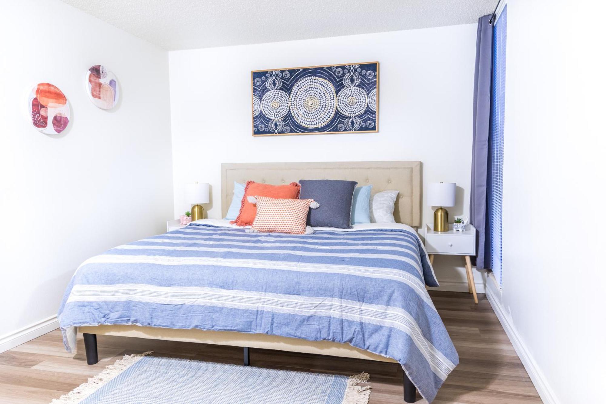 King Bed + Studio! Free Parking, Patio, Wfh Space! シアトル エクステリア 写真